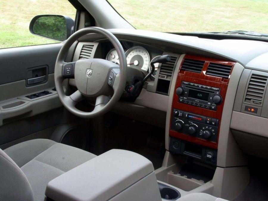  Dodge Durango SXT 2003 года  (фото 2 из 2)